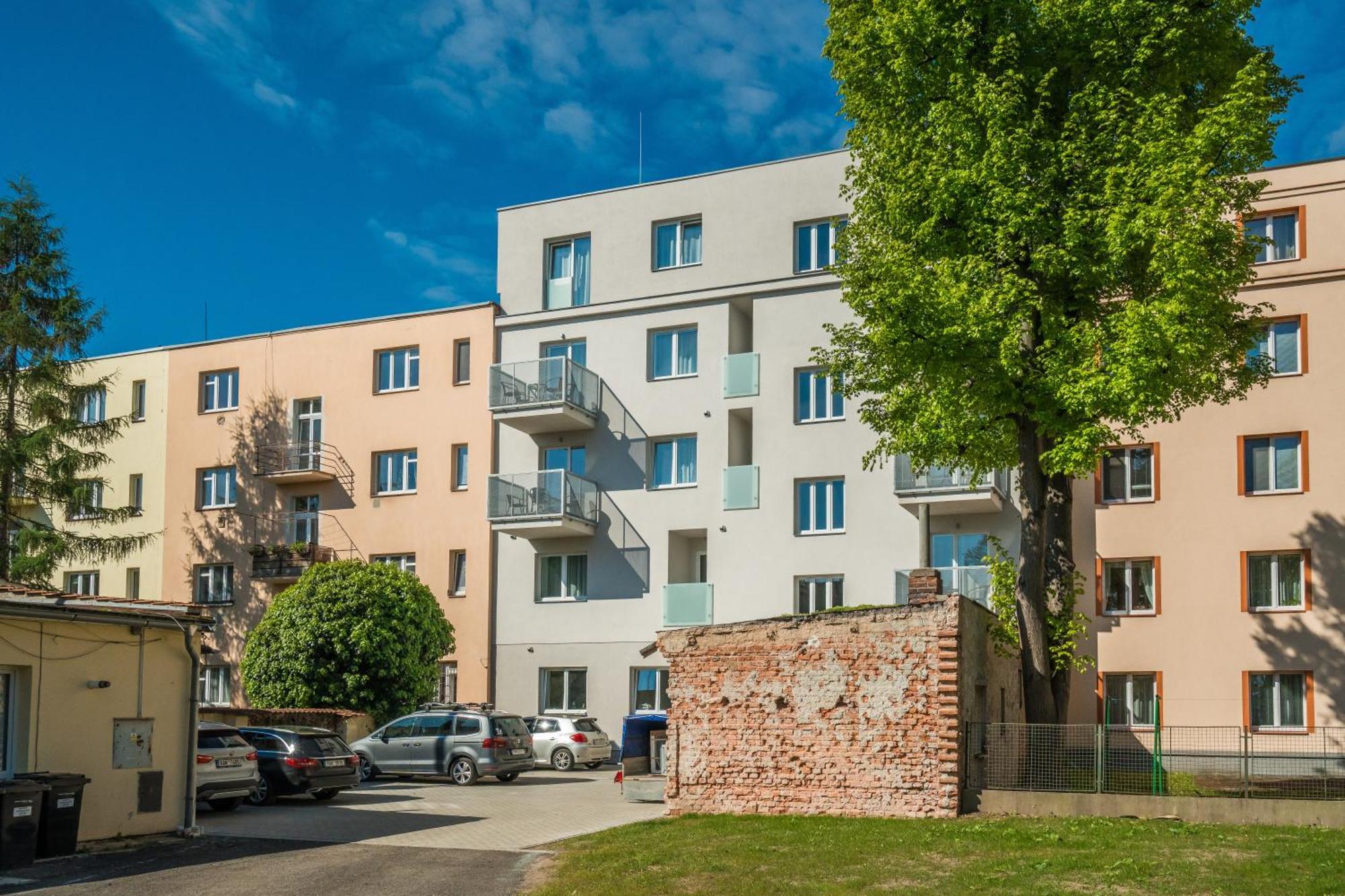 Perla Hradce 302 Apartment Hradec Kralove Exterior photo